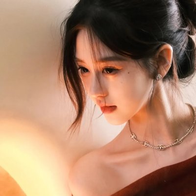 邪恶的蕾丝莉